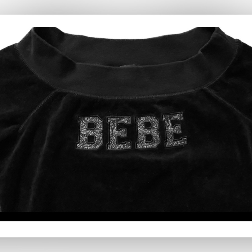 BEBE ❤️❤️ LONG SLEEVES VELOUR GRAPHIC VINTAGE Y2K - Picture 1 of 7